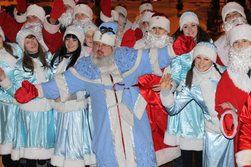 Куда «пропал» винницкий Дед Мороз? Главный герой новогодних праздников сменил профиль занятий / Новости Винницы и области / Інформаційний портал На Париже Новини Вінниці / Куда «пропал» винницкий Дед Мороз? Главный герой новогодних праздников сменил профиль занятий