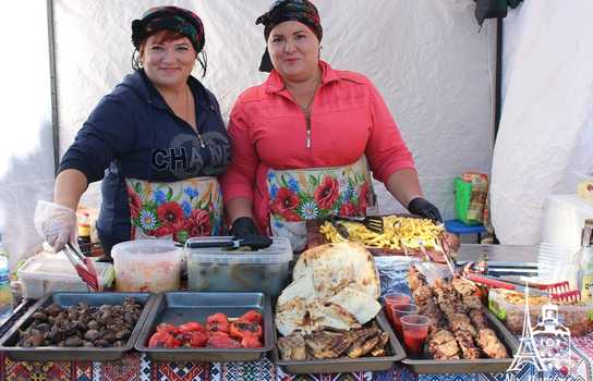 Новини Вінниці / Чача, хачапурі, хінкалі: у Вінниці стартував дводенний фестиваль грузинської культури