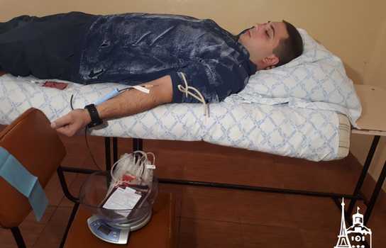 Новини Вінниці / Майбутні вінницькі рятувальники сьогодні стали донорами та поповнили банк крові 