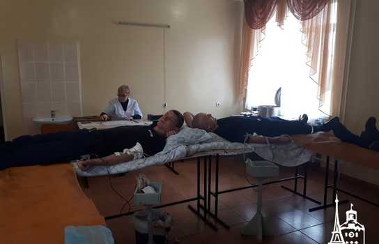 Новини Вінниці / Майбутні вінницькі рятувальники сьогодні стали донорами та поповнили банк крові 