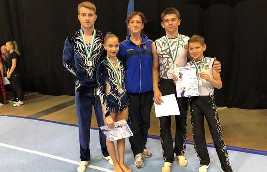 Новини Вінниці / Вінницькі акробати з міжнародного турніру, який проходив у  Німеччині, привезли два «золота»