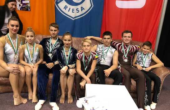 Новини Вінниці / Вінницькі акробати з міжнародного турніру, який проходив у  Німеччині, привезли два «золота»