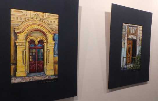 Новини Вінниці / «Кожен зайде у свої»: у Вінниці відкрилася виставка картин, на яких зображені старовинні двері із 5 міст України