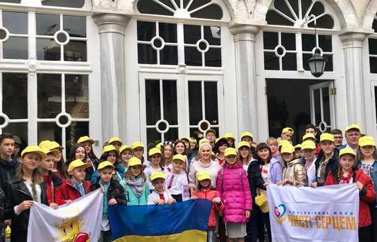 Новини Вінниці / У Стамбулі вінничани передали Вселенському Патріарху Варфоломію «Книгу добра» (ФОТО. ВІДЕО)