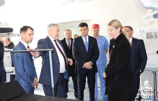 Новини Вінниці / Гройсман у Вінниці: Україна забезпечена вакциною, однак люди не активно вакцинуються