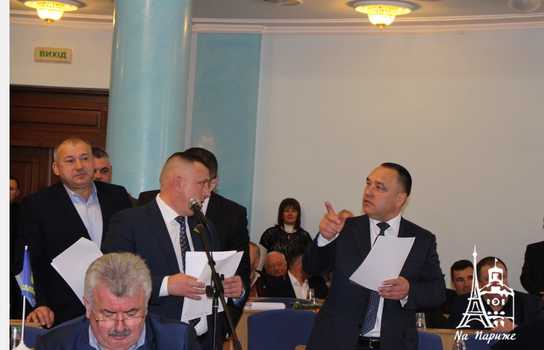 Новини Вінниці / Депутати  Вінницької облради розпочали "бюджетну" сесію  збільшивши у п'ятеро кількість питань