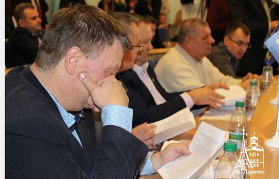 Новини Вінниці / Депутати Вінницької облради направили 11 мільйонів гривень на заробітну плату бюджетникам 