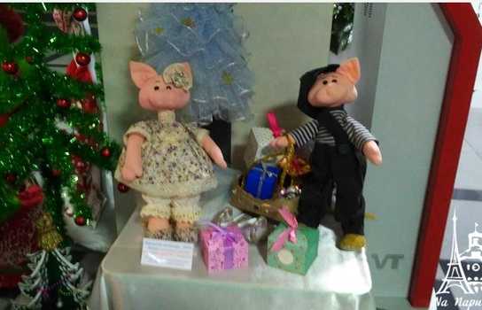 Новини Вінниці / У Вінниці в холі мерії з новорічних робіт школярів та дошколяриків створили «Зимову феєрію» (ФОТО)