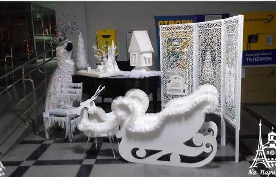 Новини Вінниці / У Вінниці в холі мерії з новорічних робіт школярів та дошколяриків створили «Зимову феєрію» (ФОТО)