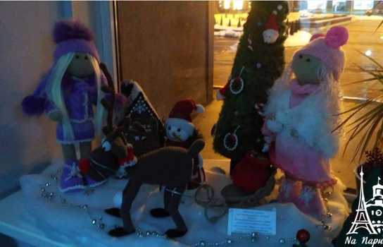 Новини Вінниці / У Вінниці в холі мерії з новорічних робіт школярів та дошколяриків створили «Зимову феєрію» (ФОТО)