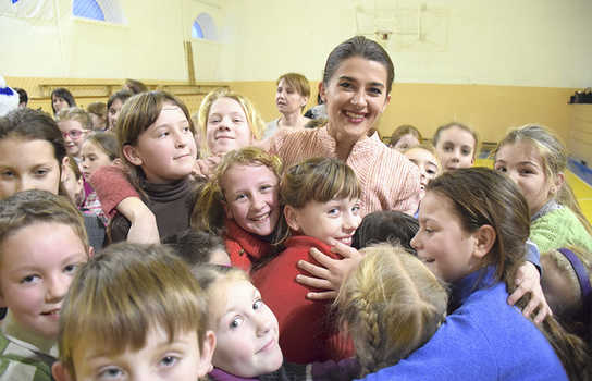 Новини Вінниці / Лариса Білозір: «Ми прагнули, щоб якомога більше діток поринули у святкову передноворічну атмосферу»