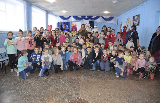 Новини Вінниці / Лариса Білозір: «Ми прагнули, щоб якомога більше діток поринули у святкову передноворічну атмосферу»