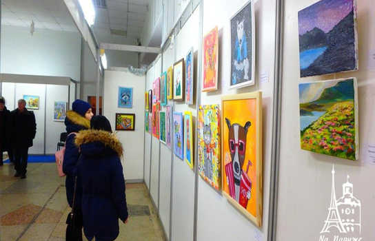 Новини Вінниці / До неділі у Вінниці можна побачити «Артгалеру» місцевих митців (ФОТО)