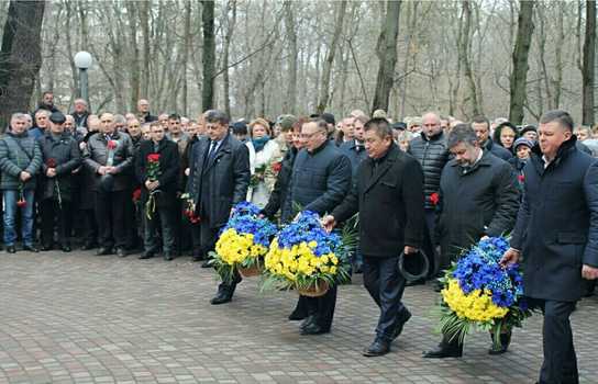 Новини Вінниці / У Вінниці вшанували воїнів-інтернаціоналістів