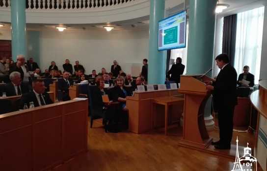 Новини Вінниці / Вінницька облрада відмовилась розглядати питання про імпічмент Президенту (ФОТО)