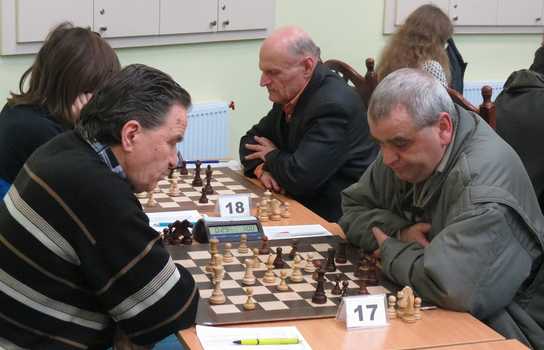 Новини Вінниці / Перший чемпіонат України з шахів серед аматорів зібрав у Вінниці 180 гравців (ФОТО)