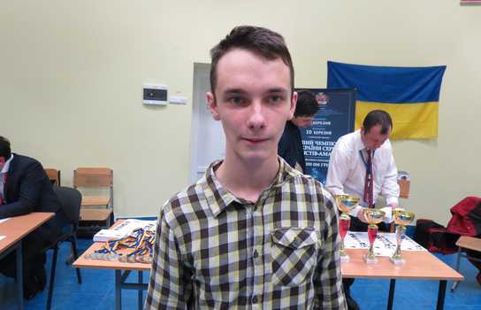 Новини Вінниці / Перший чемпіонат України з шахів серед аматорів зібрав у Вінниці 180 гравців (ФОТО)