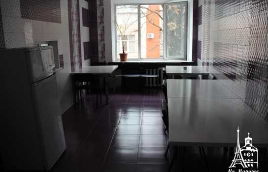 Новини Вінниці / Чекали більше півстоліття: у Вінницькій ЦРЛ встановили ліфт, який перевозитиме лежачих пацієнтів (ФОТО)