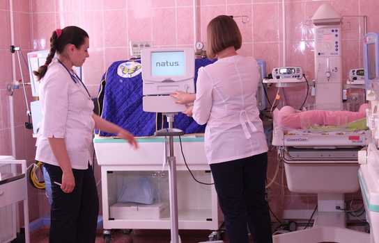 Новини Вінниці / Перинатальний центр вінницької «Пироговки» отримав від волонтерів портативний УЗД-апарат за 130 тисяч грн