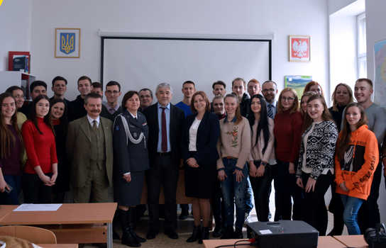 Новини Вінниці / Вінницьким студентам буде легше вивчати польську мову: спеціалізований кабінет відкрили у ДонНУ імені Стуса