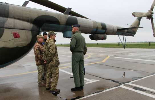 Новини Вінниці / Чим зацікавились італійські офіцери у військовій частині під Вінницею (ФОТО)