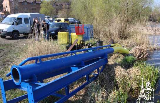 Новини Вінниці / До Вінниці привезли новий земснаряд, невдовзі почнуть активно чистити русло Бугу (ФОТО)