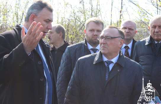 Новини Вінниці / До Вінниці привезли новий земснаряд, невдовзі почнуть активно чистити русло Бугу (ФОТО)