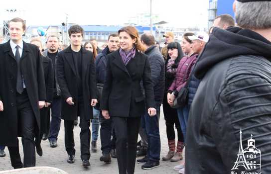 Новини Вінниці / Відкриття фонтану «Рошен» у Вінниці: рекордна кількість зірок та «несподіваний» Президент (ФОТО, ВІДЕО)