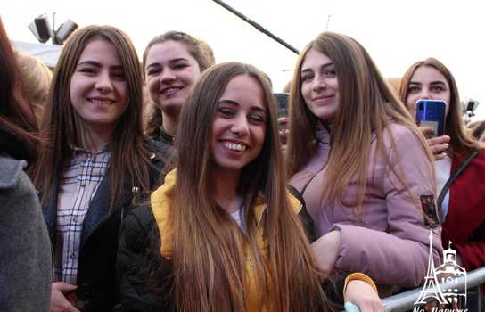 Новини Вінниці / Відкриття фонтану «Рошен» у Вінниці: рекордна кількість зірок та «несподіваний» Президент (ФОТО, ВІДЕО)