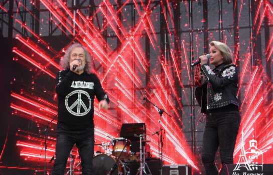 Новини Вінниці / Відкриття фонтану «Рошен» у Вінниці: рекордна кількість зірок та «несподіваний» Президент (ФОТО, ВІДЕО)