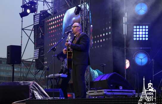 Новини Вінниці / Відкриття фонтану «Рошен» у Вінниці: рекордна кількість зірок та «несподіваний» Президент (ФОТО, ВІДЕО)