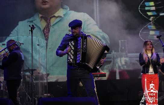 Новини Вінниці / Відкриття фонтану «Рошен» у Вінниці: рекордна кількість зірок та «несподіваний» Президент (ФОТО, ВІДЕО)