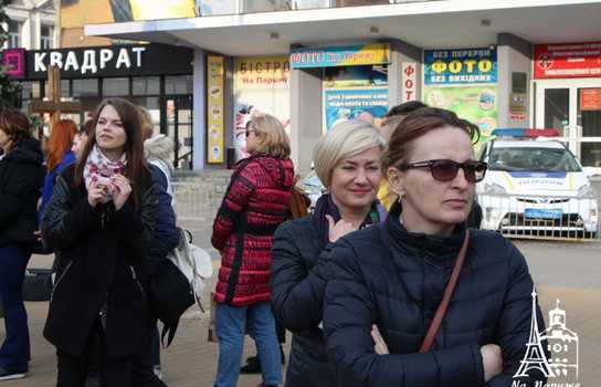 Новини Вінниці / «Він вже увійшов в історію на рівні з Мазепою, Петлюрою, Скоропадським та Бандерою»: як на Майдані у Вінниці дякували Петру Порошенку (ФОТО, ВІДЕО)