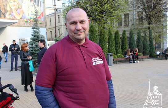 Новини Вінниці / «Він вже увійшов в історію на рівні з Мазепою, Петлюрою, Скоропадським та Бандерою»: як на Майдані у Вінниці дякували Петру Порошенку (ФОТО, ВІДЕО)