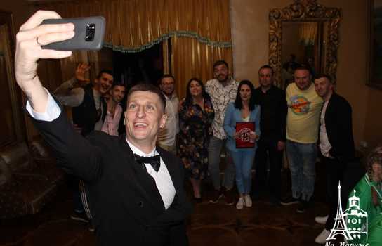 Новини Вінниці / Зірки гумору побували у Вінниці на концерті регіональної «Ліги сміху»: про вибори жартували теж (ФОТО, ВІДЕО)