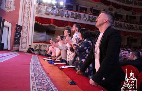 Новини Вінниці / Зірки гумору побували у Вінниці на концерті регіональної «Ліги сміху»: про вибори жартували теж (ФОТО, ВІДЕО)