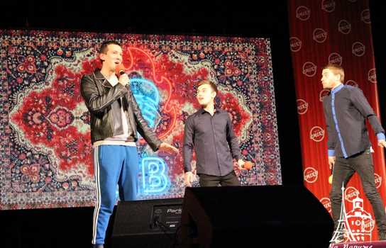 Новини Вінниці / Зірки гумору побували у Вінниці на концерті регіональної «Ліги сміху»: про вибори жартували теж (ФОТО, ВІДЕО)