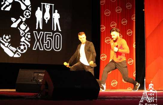 Новини Вінниці / Зірки гумору побували у Вінниці на концерті регіональної «Ліги сміху»: про вибори жартували теж (ФОТО, ВІДЕО)