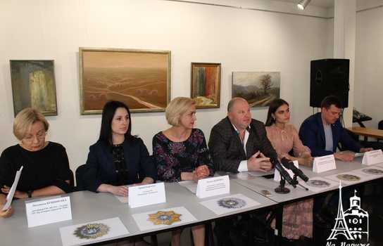 Новини Вінниці / У Вінниці розробили ордени, які вручатимуть за найвищі досягнення у розвитку української та світової культури (ФОТО)