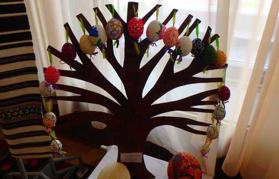 Новини Вінниці / Безліч писанок та унікальних виробів народних майстрів можна побачити у Вінницькій філармонії: триває свято «Великодня писанка» (ФОТО)