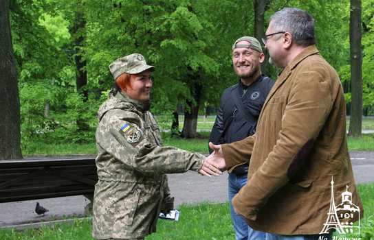 Новини Вінниці / Трьом воїнам-розвідникам у Вінниці вручили нагороди у День пам’яті та примирення (ФОТО) 