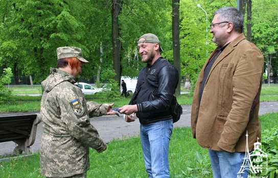 Новини Вінниці / Трьом воїнам-розвідникам у Вінниці вручили нагороди у День пам’яті та примирення (ФОТО) 