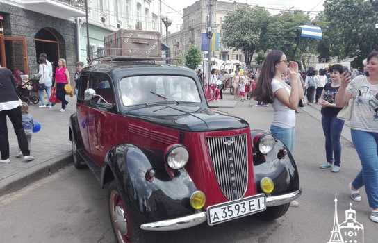 Новини Вінниці / Як відзначали День Європи у центрі Вінниці, поки свято не «прикрасила» злива (ФОТО)  