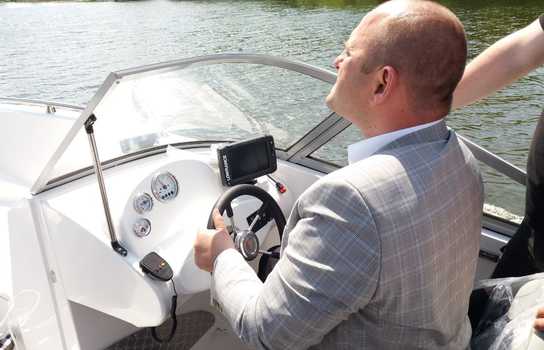 Новини Вінниці / У Вінниці «Муніципальна варта» патрулюватиме Буг та прибережну зону на катері (ФОТО)