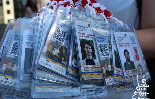 Новини Вінниці / Митці з України, Польщі, Грузії, Таджикистану, Киргизстану та Китаю боротимуться за титул «Кращого художника» у Вінниці (ФОТО, ВІДЕО)