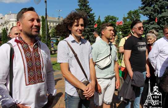 Новини Вінниці / Митці з України, Польщі, Грузії, Таджикистану, Киргизстану та Китаю боротимуться за титул «Кращого художника» у Вінниці (ФОТО, ВІДЕО)