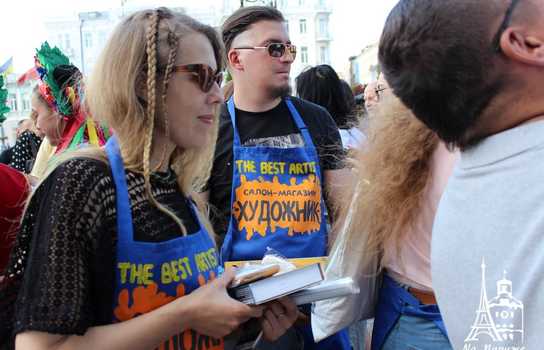 Новини Вінниці / Митці з України, Польщі, Грузії, Таджикистану, Киргизстану та Китаю боротимуться за титул «Кращого художника» у Вінниці (ФОТО, ВІДЕО)