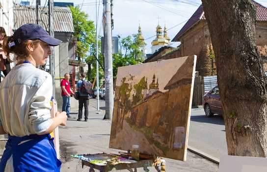 Новини Вінниці / Вежа, Мури і «Савой»: проект «Кращий художник» вивів митців на історичні локації Вінниці (ФОТО)