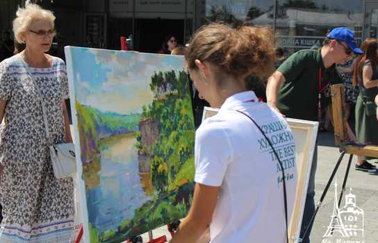 Новини Вінниці / «Енергію добра» намалювали у Вінниці відомі художники із шести країн, юні митці та місцеві «зірки»: разом встановили рекорд України (ФОТО, ВІДЕО)