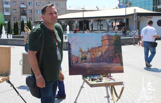 Новини Вінниці / «Енергію добра» намалювали у Вінниці відомі художники із шести країн, юні митці та місцеві «зірки»: разом встановили рекорд України (ФОТО, ВІДЕО)